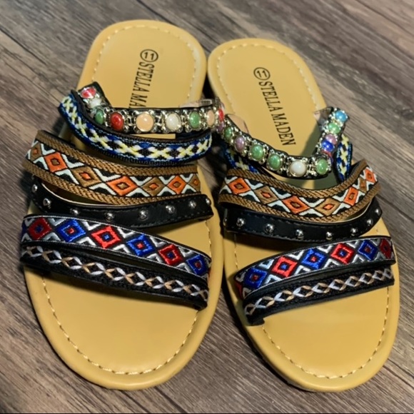 Girls size 11 ‘Stella Maden’ slides - Picture 2 of 3